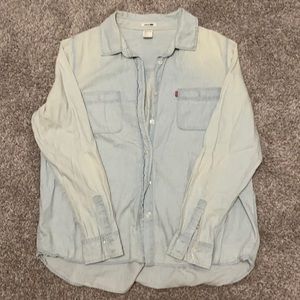 Levi’s Denim Button-Up Shirt